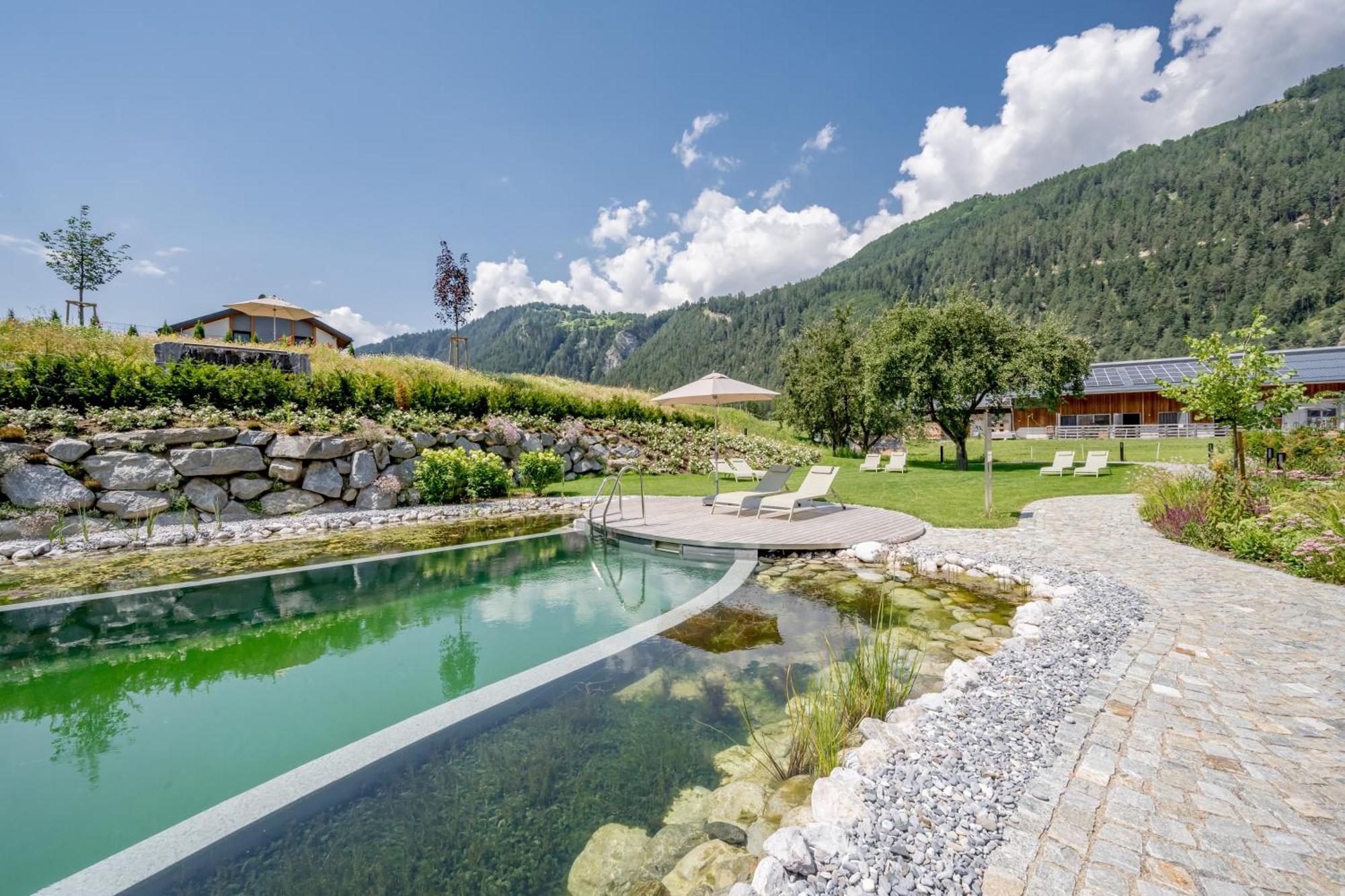 Tilia Living - B&B Mit Dem Komfort Eines Kleinen, Feinen Hotels Ried im Oberinntal Exterior photo